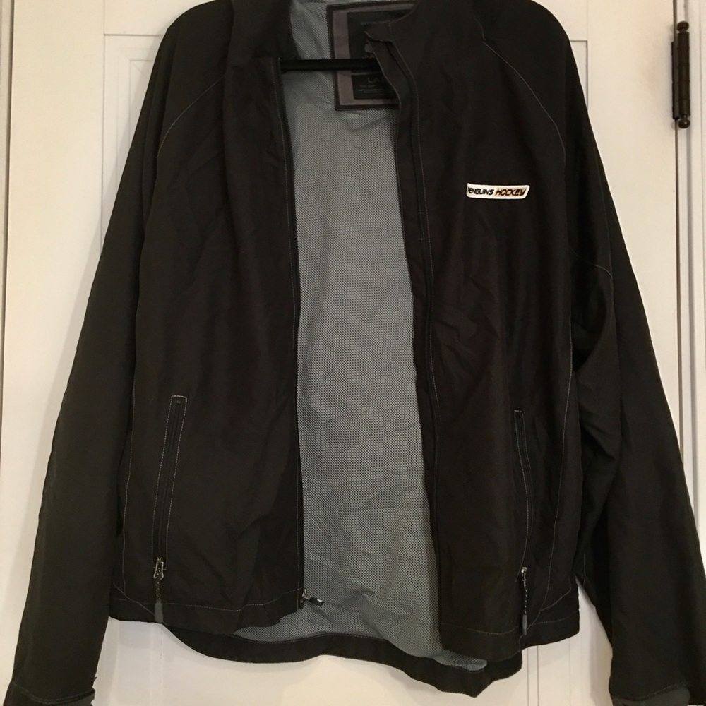 Pittsburgh Penguins Hockey Black Windbreaker - Picture 6 of 7